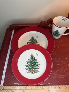 Spode Red and Cream Christmas Tree Dinnerware Set